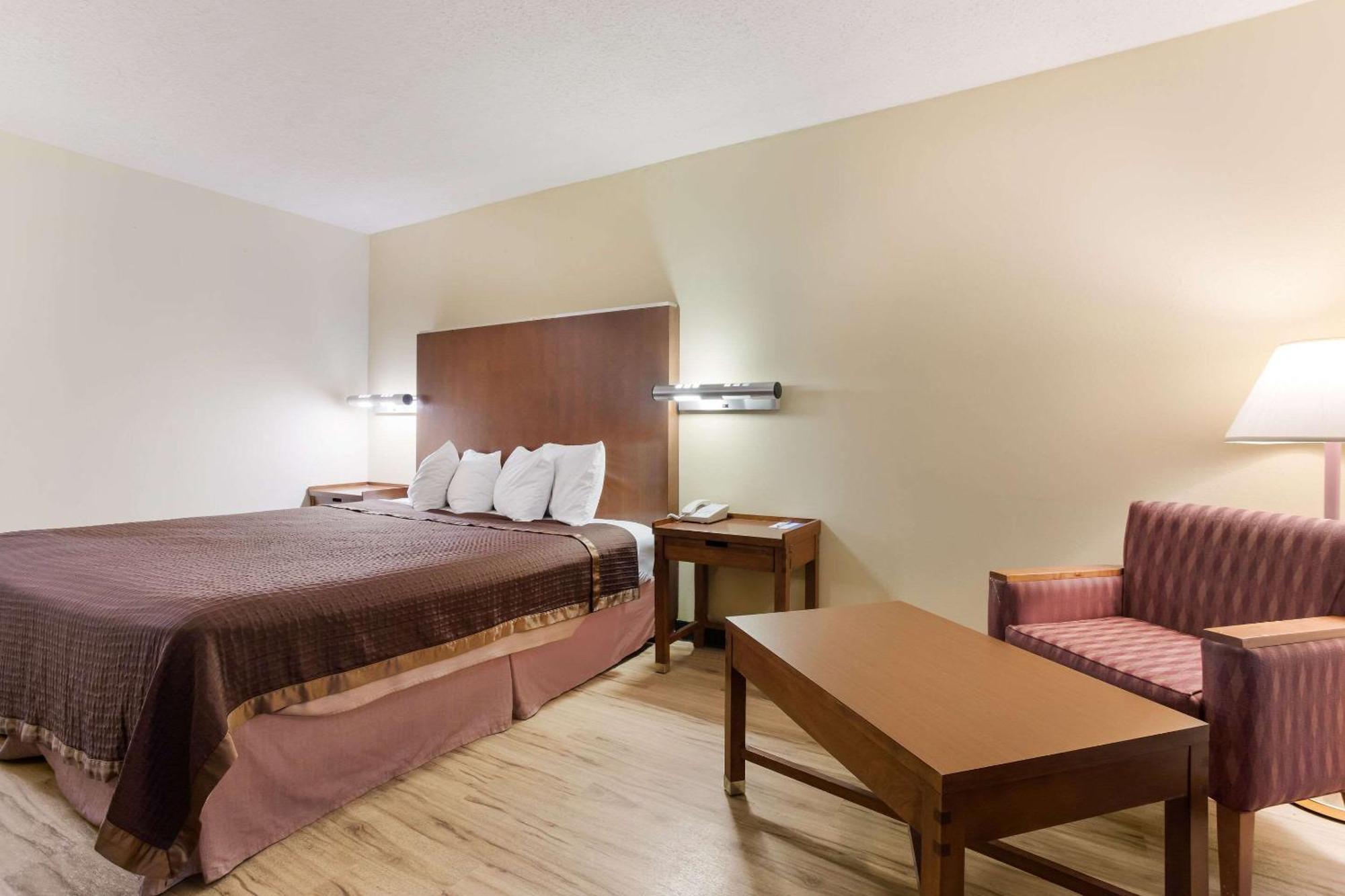Rodeway Inn Gallup Exteriér fotografie